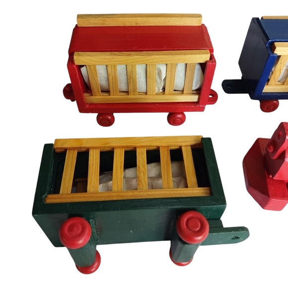 International Christmas Holiday Circus Wood Train Set 24" Long New Orig Box - Picture 7 of 11